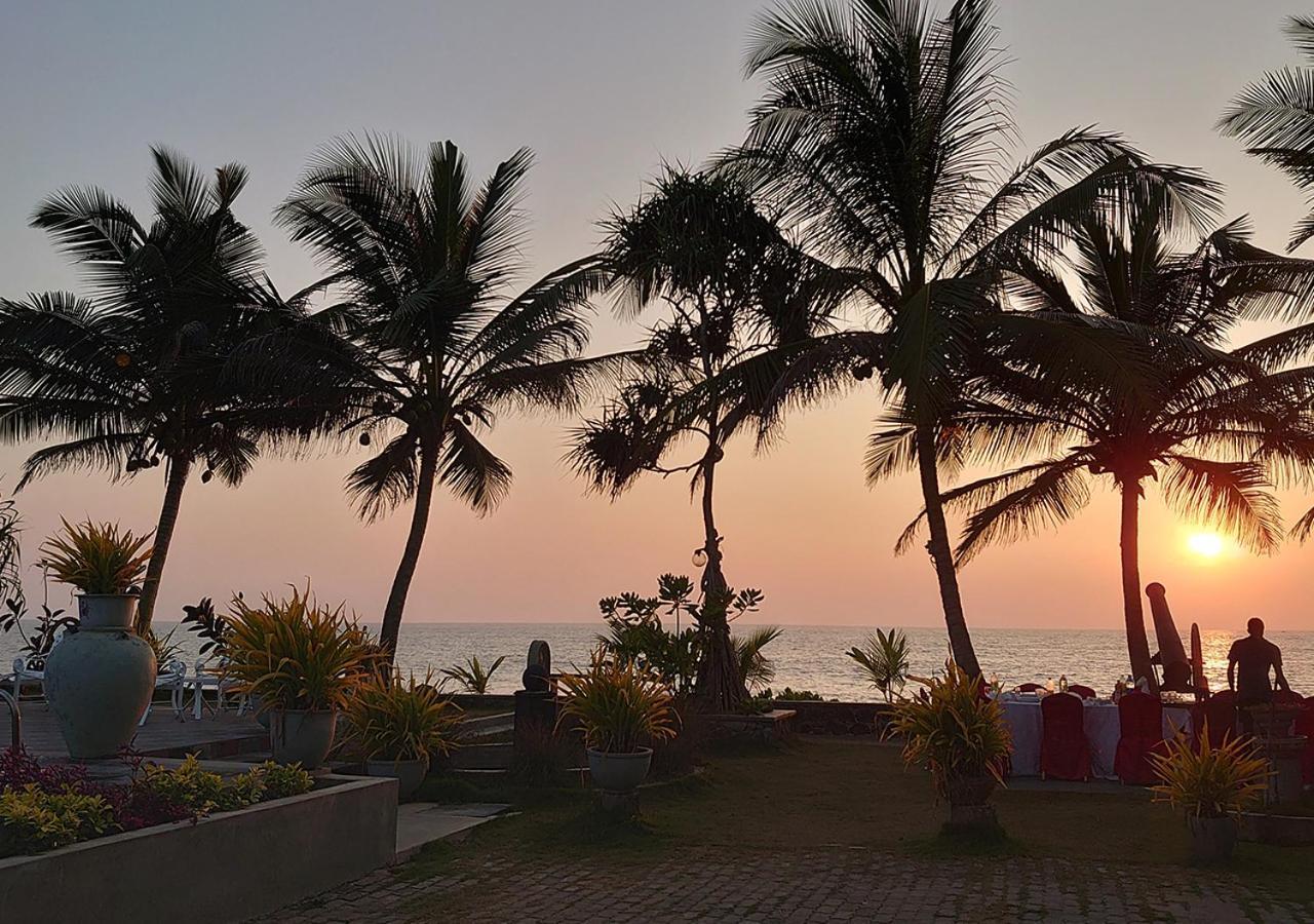 Sea Breeze Ambalangoda Ambalangoda  Luaran gambar